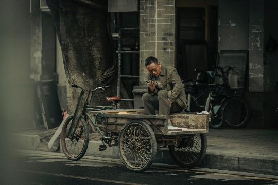 宜家电视柜的选购策略，分步购买，智慧组合